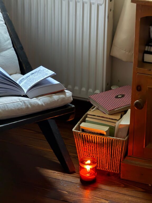 Tips for Creating a Cozy Reading Nook at Home